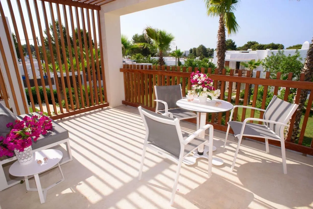 **** Hotel Cala Llenya Resort Ibiza Spanien