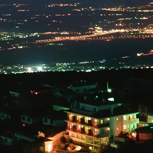 https://apartamentos-turisticos-cumbres-verdes.es-andalucia.com