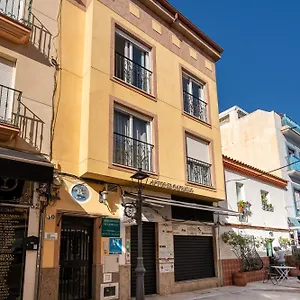 https://apartamentos-edificio-capricho.1costadelsol.com
