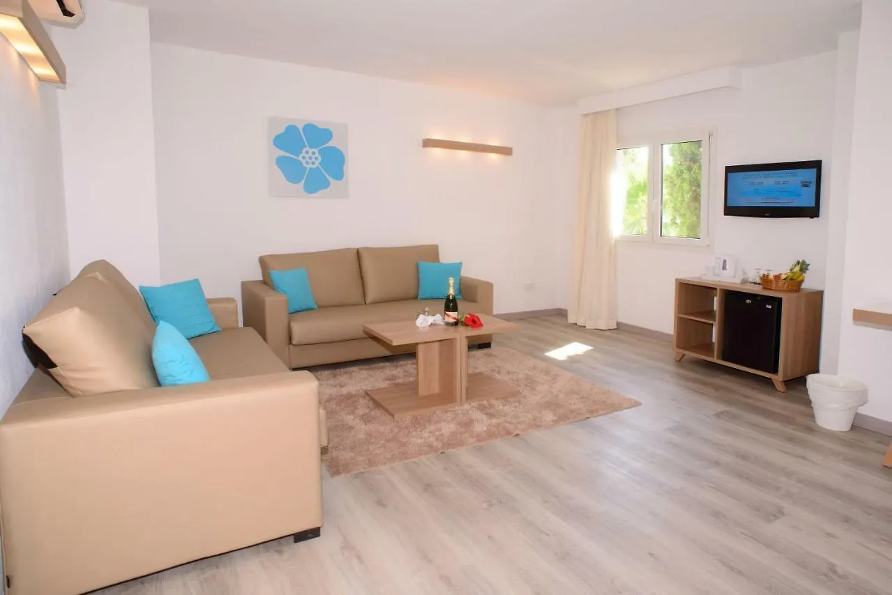 호텔 Cala Llenya Resort Ibiza